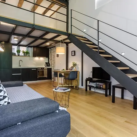 Sweet Little Space Apartment *