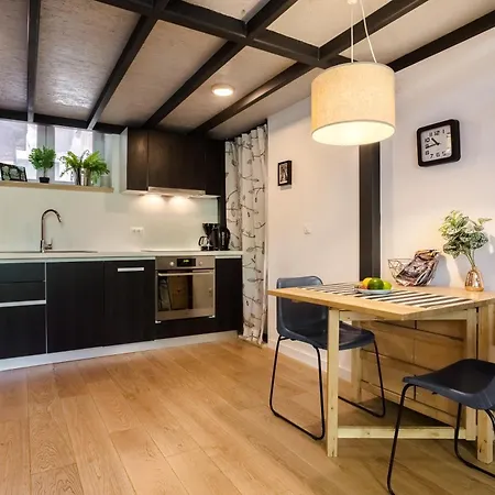 Sweet Little Space Apartment *